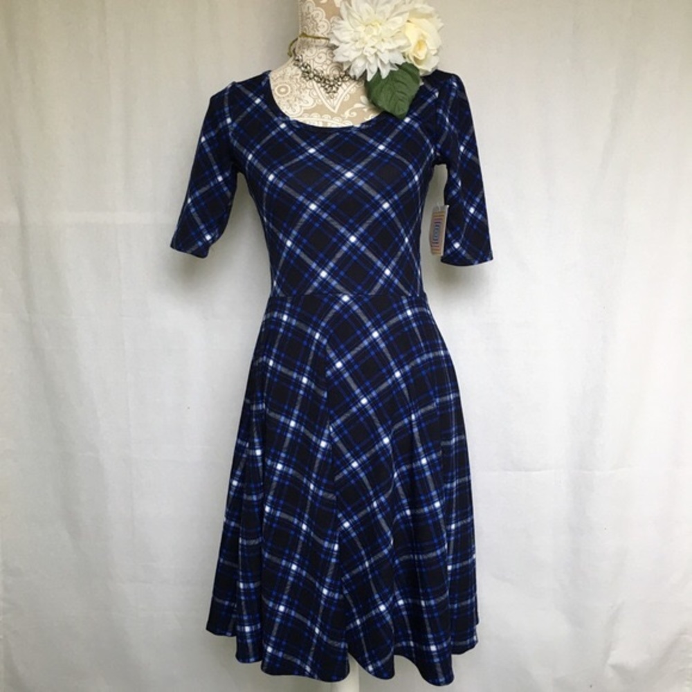 Small Lularoe Nicole blue plaid dress NWOT